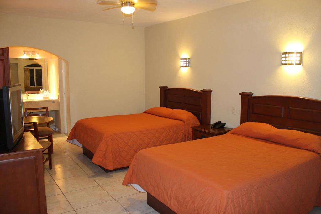 Hotel Real Posada Manzanillo Bagian luar foto